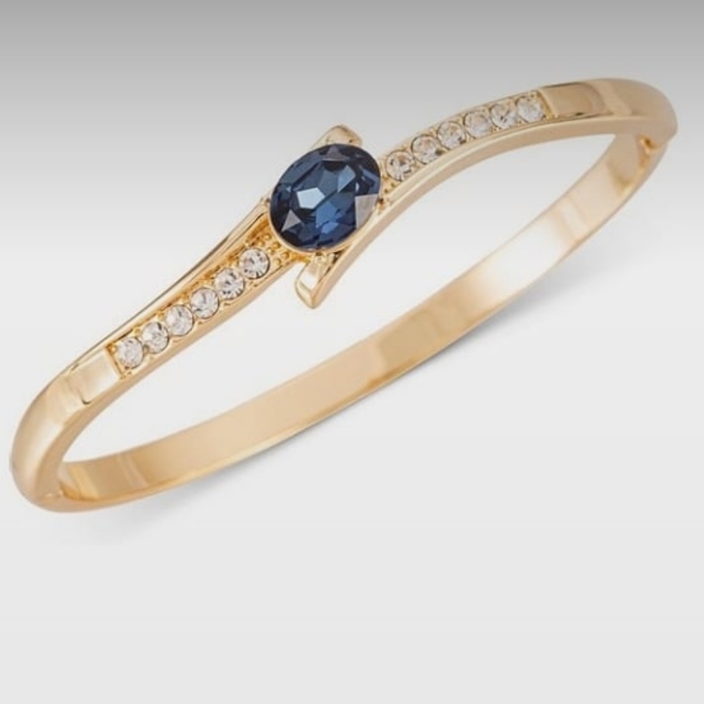 Blue stone bracelet.